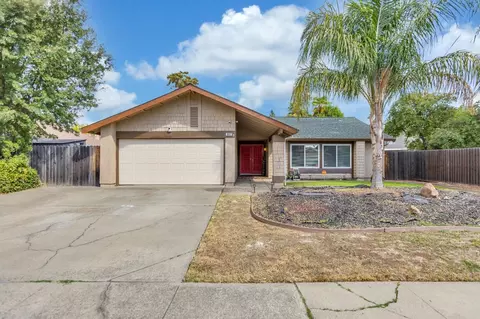 9017 Meadowsweet Way, Elk Grove, CA 95624