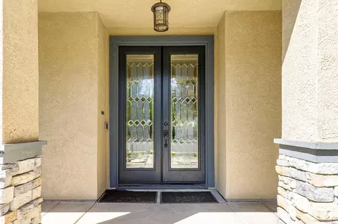 4205 Beyer Park Dr, Modesto, CA 95357 photo 2