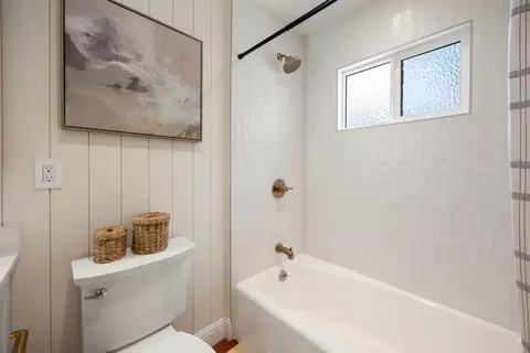 Bath - 44558 N El Macero Dr, El Macero, CA 95618 photo 9 of 9