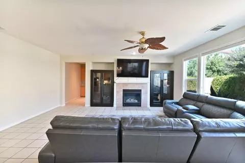 3120 Knightsbridge Dr, Modesto, CA 95355 photo 16