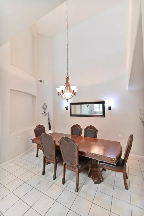 3120 Knightsbridge Dr, Modesto, CA 95355 photo 9