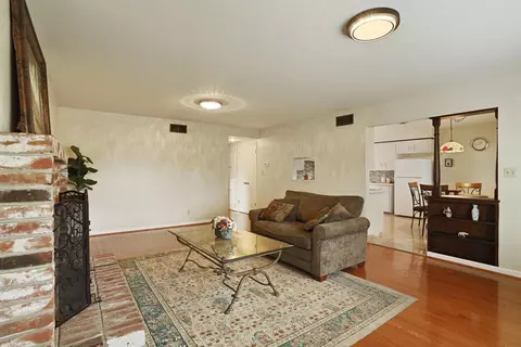 2120 Pine St, Lodi, CA 95242 photo 4