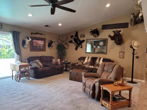 822 Madeline Ct, Merced, CA 95341 photo 2