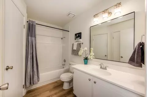 Bath - 2758 Hatteras Pl, Davis, CA 95616 photo 1 of 3
