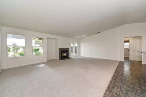 4533 Rosecliff Cir, Mather, CA 95655 photo 17