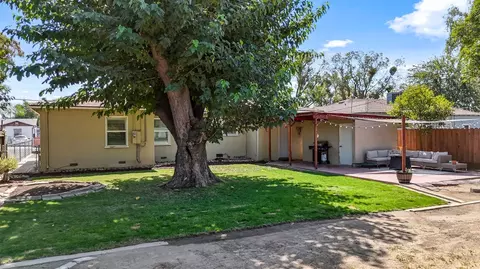 Exterior - 2311 Carol St, Modesto, CA 95354 photo 17 of 19