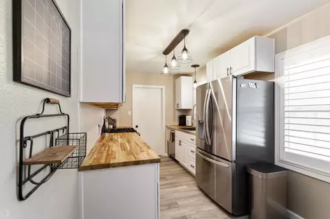 Kitchen - 2311 Carol St, Modesto, CA 95354 photo 2 of 3