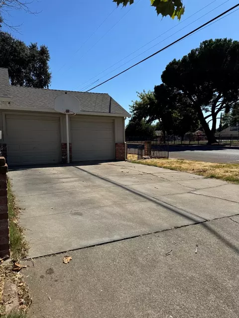 2204 Poplar, Stockton, CA 95205 photo 36