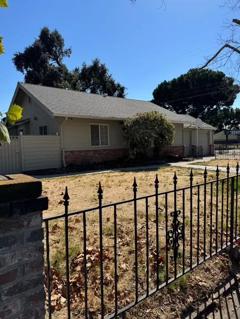 2204 Poplar, Stockton, CA 95205 photo 5