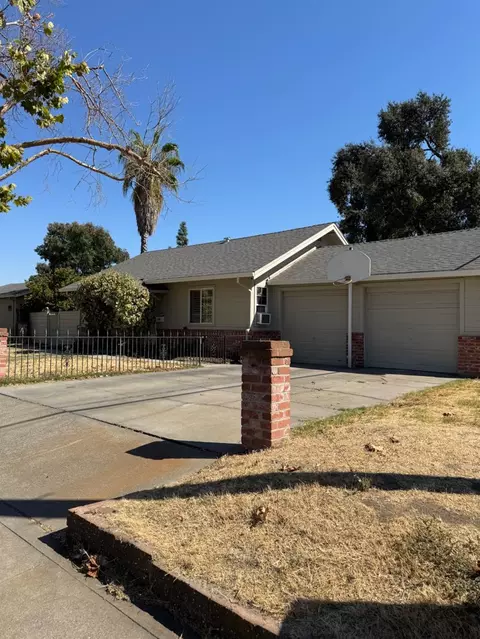 2204 Poplar, Stockton, CA 95205 photo 1
