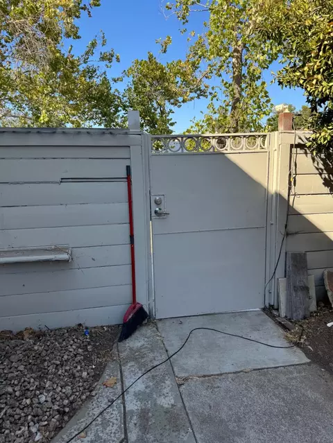 2204 Poplar, Stockton, CA 95205 photo 34