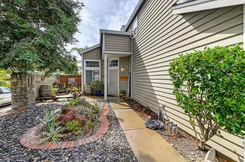 4950 Juniper Hill Pl, Antelope, CA 95843 photo 3