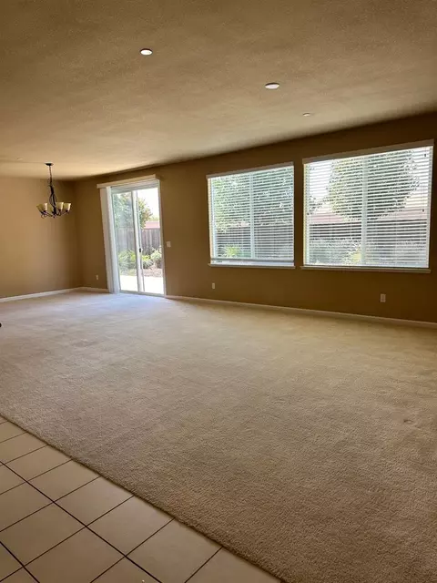 Living - 269 Lavender Ln, Patterson, CA 95363 photo 3 of 3