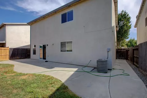 Exterior - 3751 Morning Glory Ave, Merced, CA 95348 photo 6 of 9