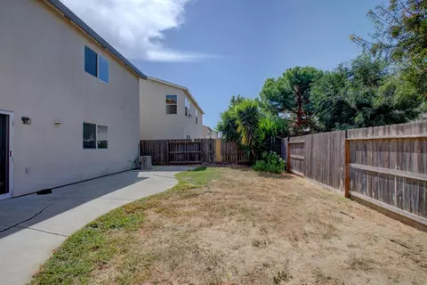 Exterior - 3751 Morning Glory Ave, Merced, CA 95348 photo 5 of 9