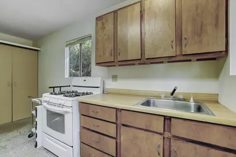 Kitchen - 10848 Eich, Dobbins, CA 95935 photo 7 of 7