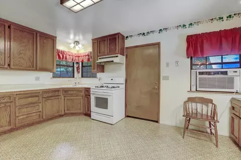 Kitchen - 10848 Eich, Dobbins, CA 95935 photo 1 of 7