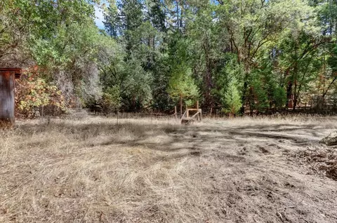 Exterior - 10848 Eich, Dobbins, CA 95935 photo 34 of 46