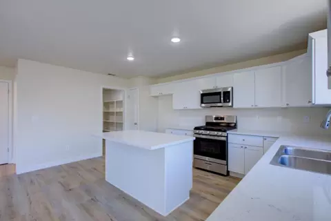 461 Roadrunner Dr, Patterson, CA 95363 photo 31