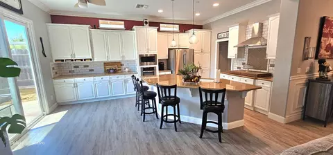 Kitchen - 776 Griffey Way, Galt, CA 95632 photo 9 of 12