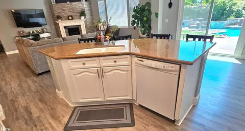 Kitchen - 776 Griffey Way, Galt, CA 95632 photo 7 of 12