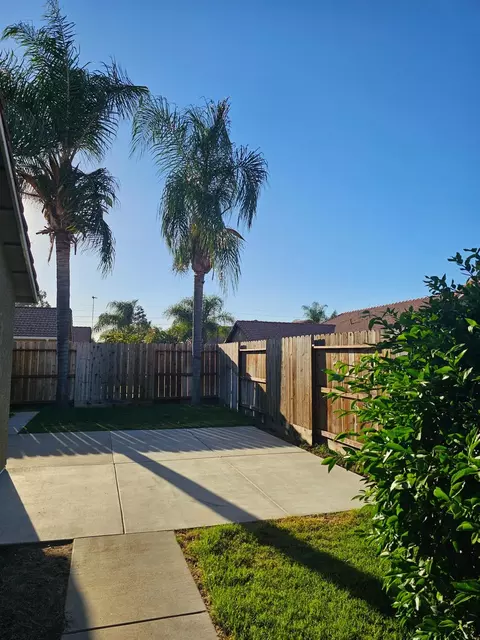 Exterior - 795 Hackett Rd, Ceres, CA 95307 photo 2 of 3