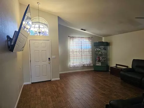 Entry Way - 795 Hackett Rd, Ceres, CA 95307 photo 1 of 1
