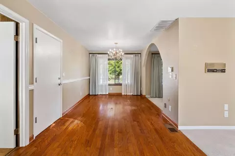 Living - 12134 Midway Dr, Tracy, CA 95377 photo 4 of 11