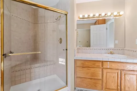 Bath - 12134 Midway Dr, Tracy, CA 95377 photo 3 of 4