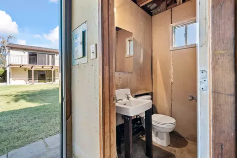 Bath - 12134 Midway Dr, Tracy, CA 95377 photo 4 of 4