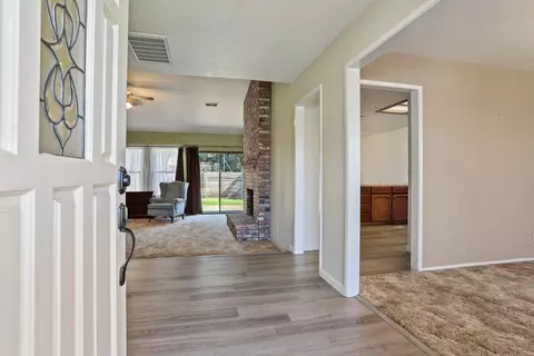 1000 Wintun Dr, Lodi, CA 95240 photo 4