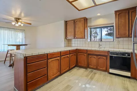 1000 Wintun Dr, Lodi, CA 95240 photo 8