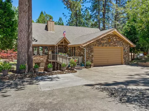 2769 Boardwalk St, Placerville, CA 95667 photo 2