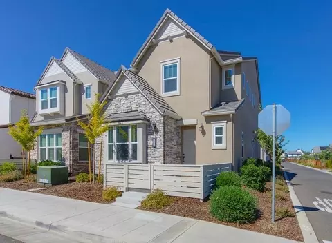 2375 Veterans First Ave, Sacramento, CA 95818