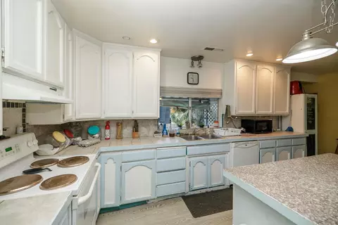 222 Madera Ave, Modesto, CA 95351 photo 11