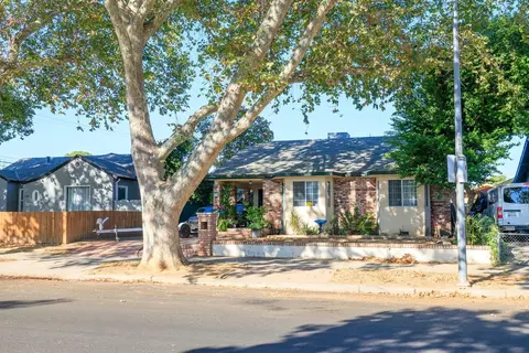 222 Madera Ave, Modesto, CA 95351 photo 2
