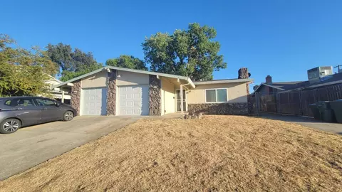 6142 Madison Ave, Carmichael, CA 95608 photo 2
