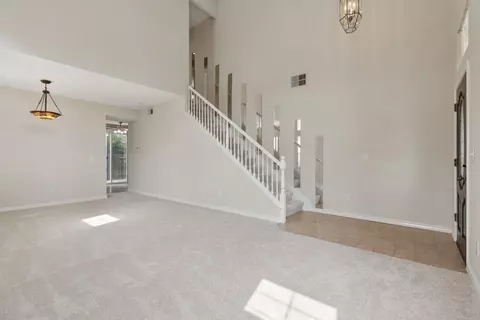 Living - 1287 Gentry Ct, Tracy, CA 95377 photo 2 of 6