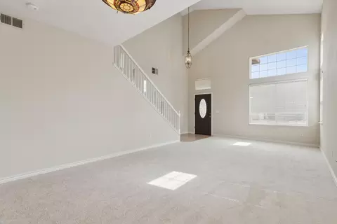 Living - 1287 Gentry Ct, Tracy, CA 95377 photo 3 of 6