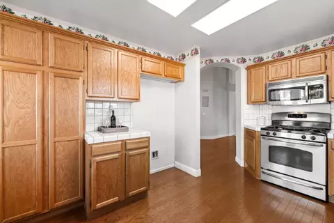 Kitchen - 8649 Mullein Ct, Antelope, CA 95843 photo 5 of 6