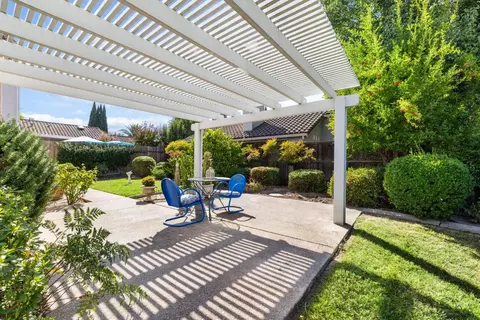 Exterior - 8649 Mullein Ct, Antelope, CA 95843 photo 4 of 13
