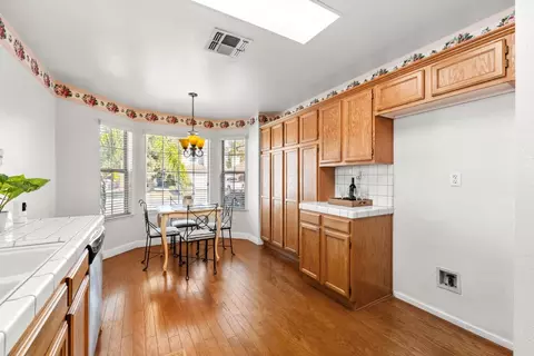 Kitchen - 8649 Mullein Ct, Antelope, CA 95843 photo 6 of 6