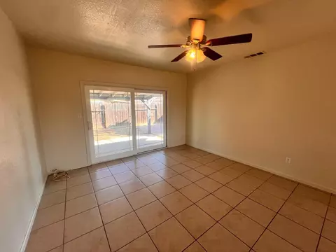 451 Eva St, Manteca, CA 95336 photo 4