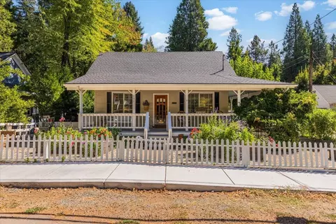 502 Nevada St, Nevada City, CA 95959
