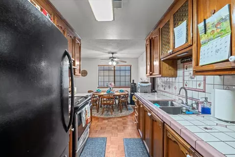Kitchen - 620 Gold St, Manteca, CA 95336 photo 1 of 1
