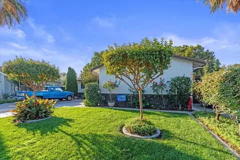 Exterior - 620 Gold St, Manteca, CA 95336 photo 2 of 7