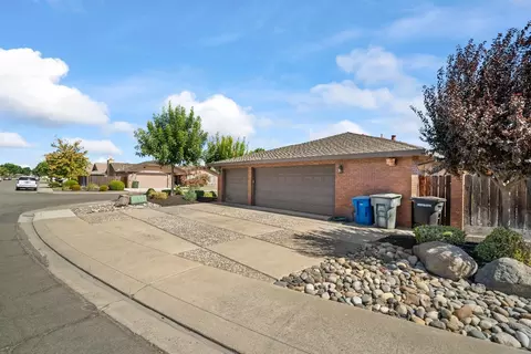 2408 Mountain Ridge Dr, Modesto, CA 95351 photo 8