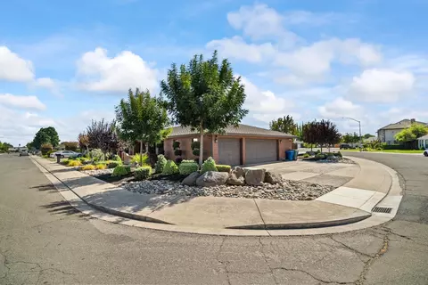 2408 Mountain Ridge Dr, Modesto, CA 95351 photo 5
