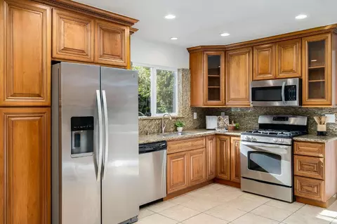 1407 Stannage Ave, Berkeley, CA 94702 photo 16