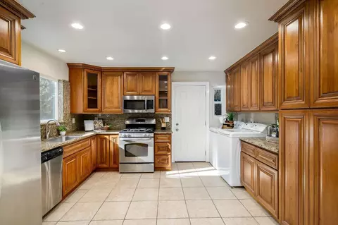 1407 Stannage Ave, Berkeley, CA 94702 photo 14